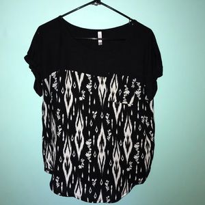 Short sleeve blouse